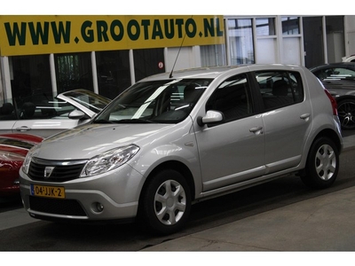 Dacia Sandero 1.2 Lauréate Airco, Trekhaak