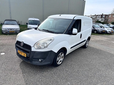 Fiat FIAT DOBLO FIAT DOBLO (bj 2012)