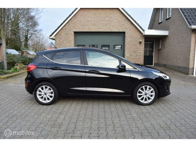 Ford Fiesta 1.0 Titanium Navi stoelverwarming lichtmet