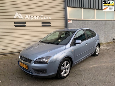 Ford Focus 1.6-16V Futura Cruise controle / Airco /