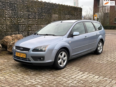 Ford Focus Wagon 1.8-16V Ambiente