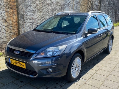 Ford Focus Wagon 1.8 Limited Flexi FuelNavigatieClimate