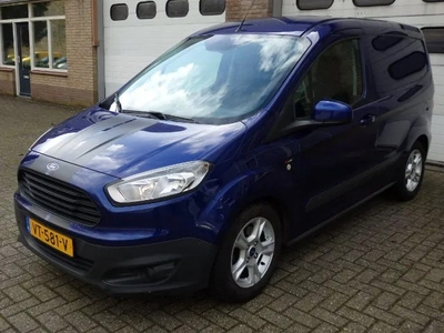 Ford Transit Courier ST LINE AIRCO NAVI PDC STOELVERWARMING