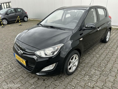 Hyundai i20 1.2i i-Catcher nette auto Nw Apk