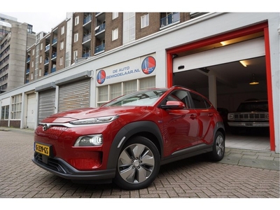 Hyundai KONA EV Premium 64 kWh * LEER OPENDAK * 1st