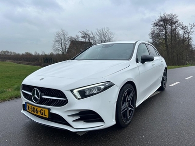 Mercedes-Benz A-klasse 180 AMG Automaat Navi Sfeerverlicht.