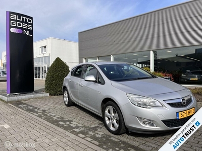 Opel Astra 1.4 Turbo Cosmo Navi Trekhaak