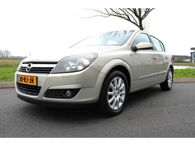 Opel Astra 1.6 Elegance Automaat , Airco