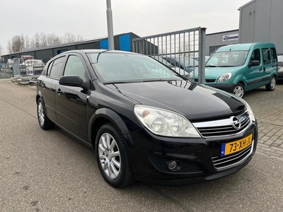 Opel Astra 1.6 Temptation l Automaat