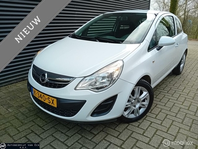 Opel Corsa 1.2 16v EcoFlex Selection Airco, stuurbekr.