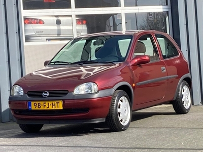 Opel Corsa 1.2i-16V Strada Automaat 60.000km Apk 29-03-2025