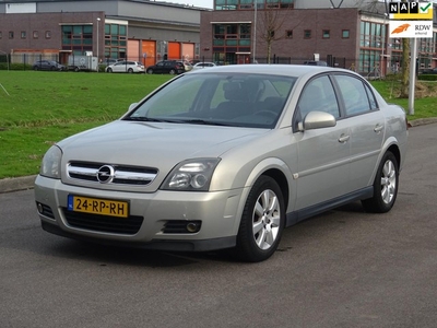 Opel Vectra GERESERVEERD