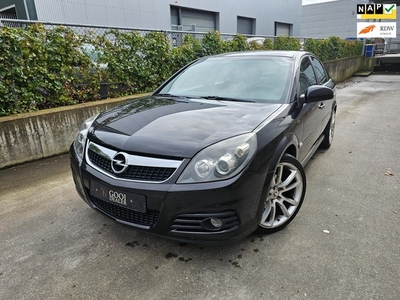 Opel Vectra GTS 2.2-16V Business NAVI CLIMA NAP