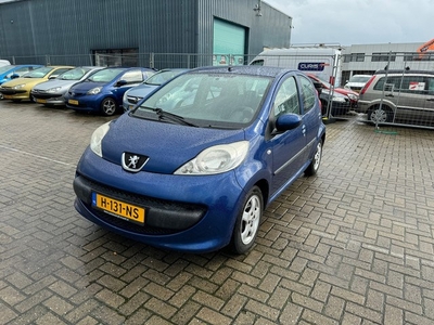 Peugeot 107 1.0-12V XR 5 Deurs Airco