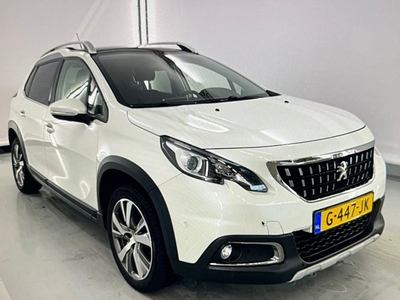 Peugeot 2008 BWJ 10-2019 / 1.2 PT 111PK Allure / Clima /