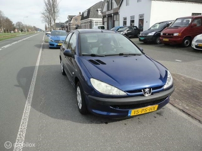 Peugeot 206 1.4 Air-line nwe apk