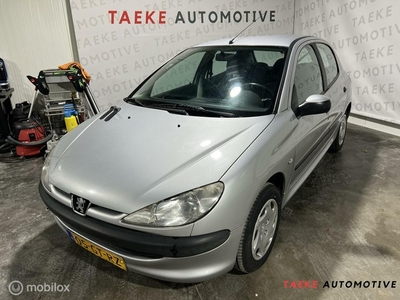 Peugeot 206 1.4 Gentry 2e EIG