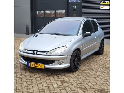 Peugeot 206 1.6-16V Quiksilver, ElectrRa, Airco, Xenon, APK