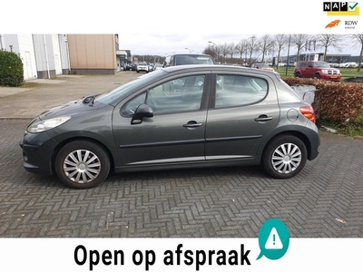 Peugeot 207 1.4 VTi Cool 'n Blue / APK 16-03-25