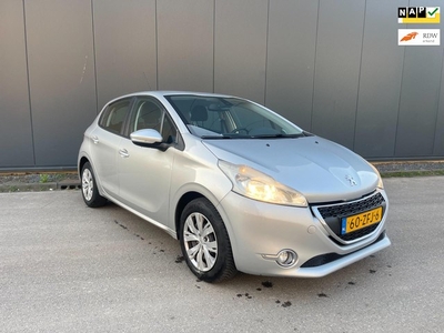 Peugeot 208 1.2 VTi Active clima navi