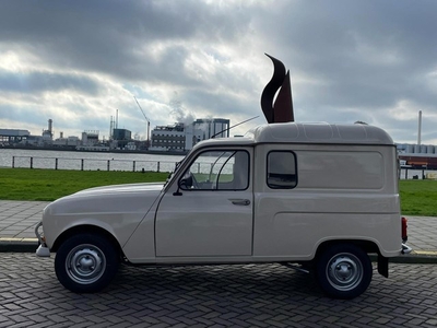 Renault 4 4 F4