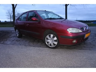 Renault Mégane 1.6-16V Expression airco apk 13-11-2024