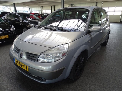 Renault Scénic 1.6-16V Privilège Luxe Pano, Trekhaak