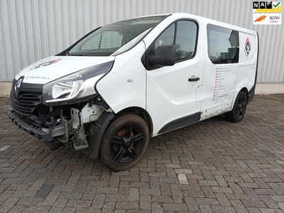 Renault Trafic 1.6 dCi T29 L1H1 Comfort - Front Schade