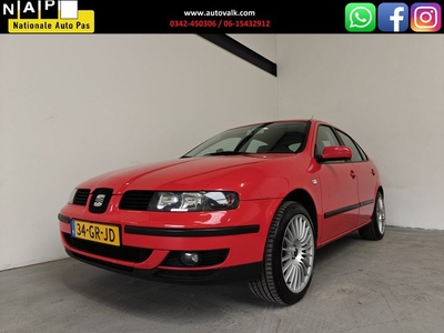 SEAT Leon 1.6-16V Signo APK 04-25! (bj 2001)