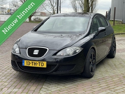 Seat Leon 1.6 Reference NAP Airco NAVI Nieuw APK