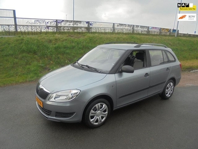 Skoda Fabia Combi Skoda fabia 1.2 tsi benzine staion airco