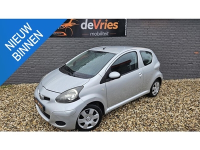 Toyota Aygo 1.0-12V Dynamic Blue **AIRCO-APK-ELEKTR.RAMEN**