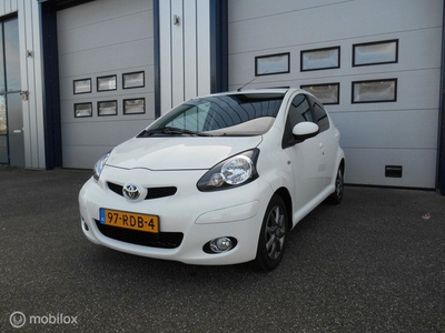 Toyota Aygo 1.0-12V Navigator 5-Drs Airco 1ste eig! Zeer net