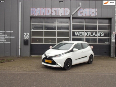 Toyota Aygo 1.0 VVT-i x Airco camera Elek Pakket 5Deurs