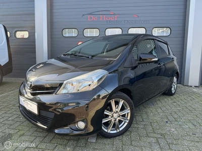 Toyota Yaris 1.3 VVT-i Executive?Panodak ?Navi ?Airco ?APK