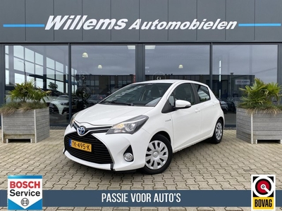 Toyota Yaris 1.5 Hybrid Comfort , Navi, Clima. (bj 2015)