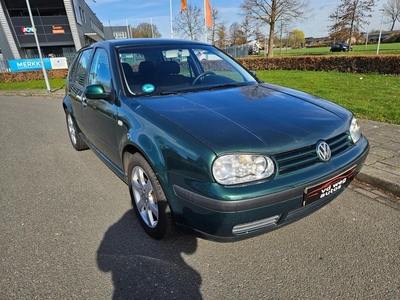 Volkswagen Golf 1.4-16V 5 deurs airco