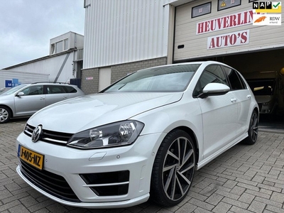 Volkswagen Golf 1.4 TSI Business Edition R line AIRCO NAVI