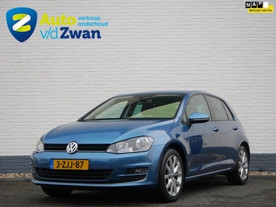 Volkswagen Golf 1.4 TSI Highline Camera/Clima/Cruise!