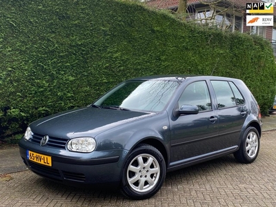 Volkswagen Golf 1.6-16V RIJDT NIEUW/ZEER NETJES/DEALER ONDRH