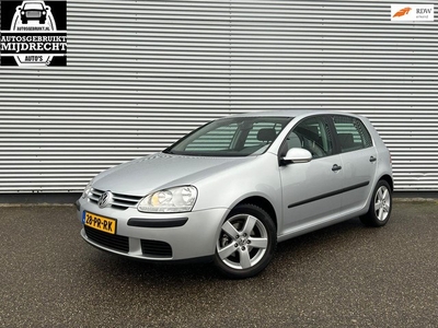 Volkswagen Golf 1.6 FSI Comfortline / Cruise / Navi / Airco