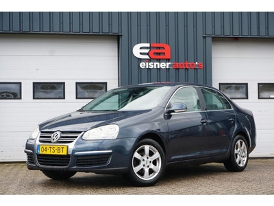 Volkswagen Jetta 1.6 Comfortline ECC CRUISE TREKHAAK