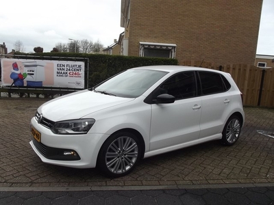 Volkswagen Polo 1.4 TSI BlueGT automaat navigatie leer