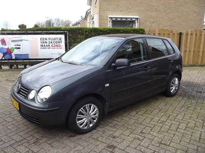 Volkswagen Polo APK nieuw cruise /airco trekhaak 1.4-16V