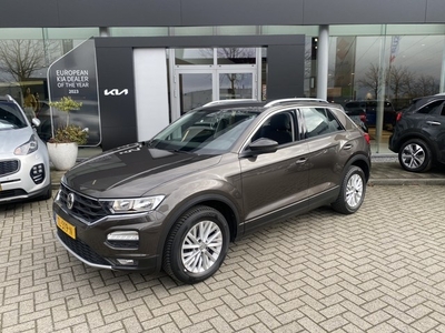 Volkswagen T-Roc 1.0 TSI Style Navigatie // Trekhaak