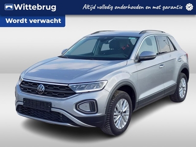 Volkswagen T-Roc 1.5 TSI 150pk Life DSG AUTOMAAT NAVIGATIE