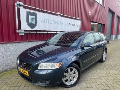 Volvo V50 1.8 Kinetic // Clima // Navi // Cruise control //