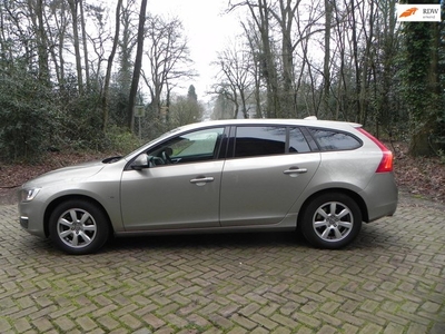 Volvo V60 1.6 T3 Kinetic