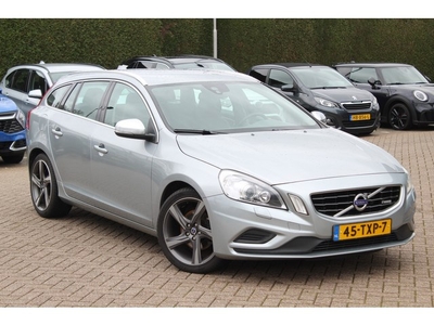 Volvo V60 1.6 T3 R-Design / Trekhaak / Camera / Leder /