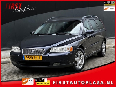 Volvo V70 2.4 Momentum AIRCO/CRUISE NETTE AUTO !